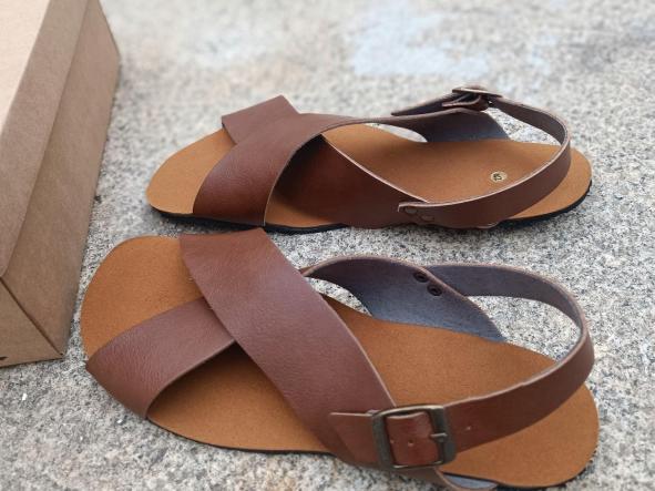 BAREFOOT MÉXICO MARRÓN, tira con remaches. sandalias para mujer y hombre, calzado descalzo, sandalias veganas, eco-friendly, barefoot. [3]