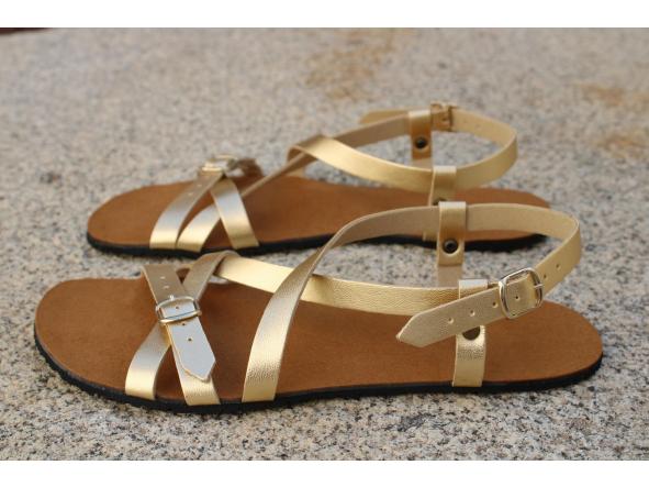 BAREFOOT modelo L.A. 26, color ORO  [1]