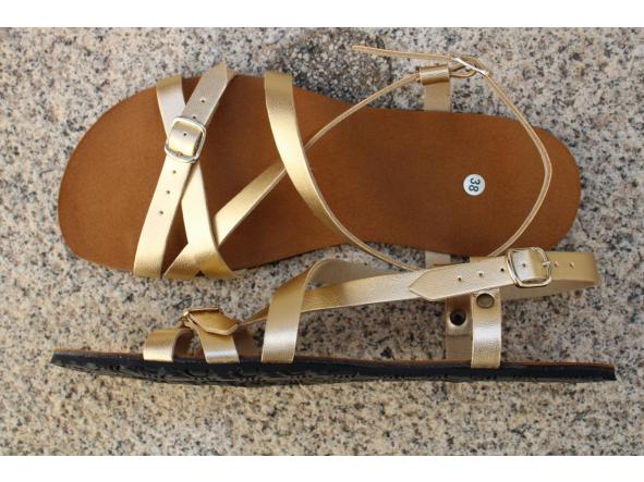 BAREFOOT modelo L.A. 26, color ORO  [2]