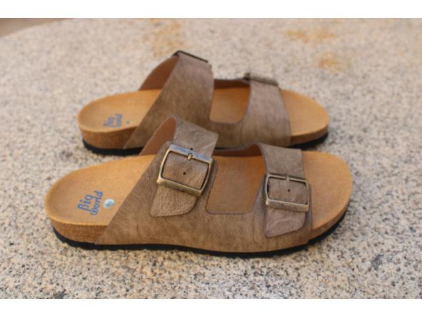 VICTORIA HOMBRE COLOR TAUPE ENVEJECIDO, sandalias para mujer y hombre, sandalias veganas, eco-friendly, sin productos de origen animal, moda vegana, zapatos sostenibles, calzado ético. [1]