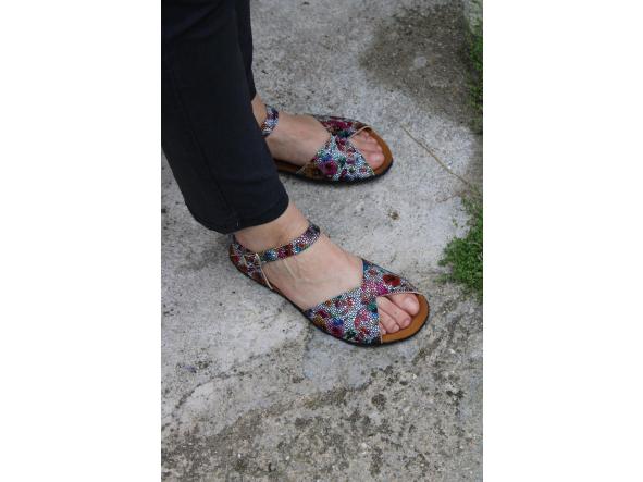 BAREFOOT AGUILAR color ESTAMPADO FLORAL, sandalias para mujer y hombre, calzado descalzo, sandalias veganas, eco-friendly, barefoot. [1]