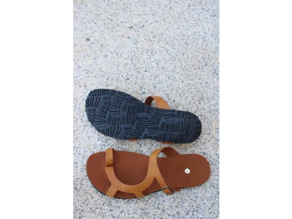 BAREFOOT LUNA, Color tostado, con suela TANK, 6mm de VIBRAM [3]