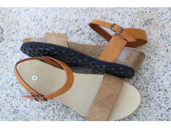 PARÍS TOSTADO Y PIEDRA, sandalias para mujer, sandalias veganas, eco-friendly, sin productos de origen animal, moda vegana, zapatos sostenibles, calzado ético. [1]