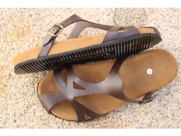 MODELO W26 , COLOR MARRÓN OSCURO, SISTEMA BIOFLEX, PLANTA ANATOMICA Y SUELA VIBRAM Edera, sandalias veganas, calzado vegano. [2]
