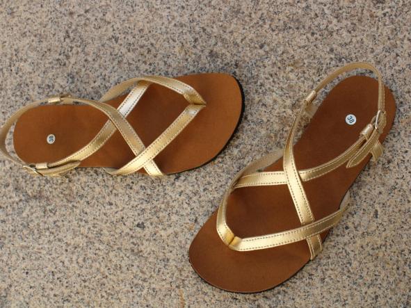 BAREFOOT HUIDOBRO color oro 26, sandalias para mujer y hombre, calzado descalzo, sandalias veganas, eco-friendly, barefoot. [2]