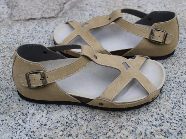 MODELO ARGELINA, color Sahara, sandalias para mujer, sandalias veganas, eco-friendly, sin productos de origen animal, moda vegana, zapatos sostenibles, calzado ético. [3]