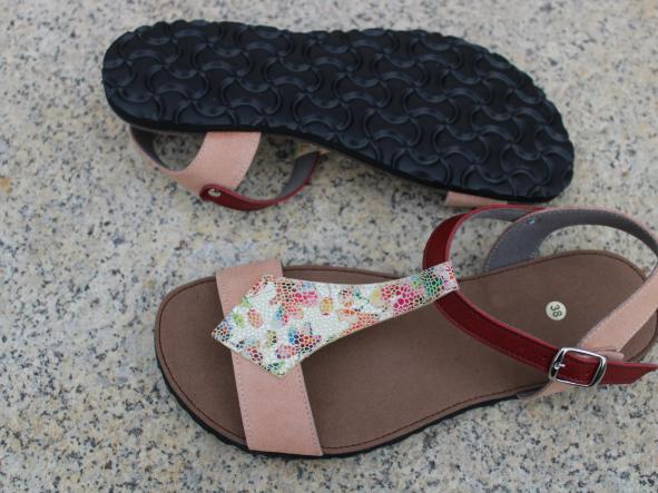 MODELO DE EDICIÓN LIMITADA: VERSALLES,  COMBINACION COLORES, SUELAS DE TRANSICION HACIA BAREFOOT DE 1CM DE GROSOR  SUELAS EVA - MODELOS DESCATALOGADOS [2]