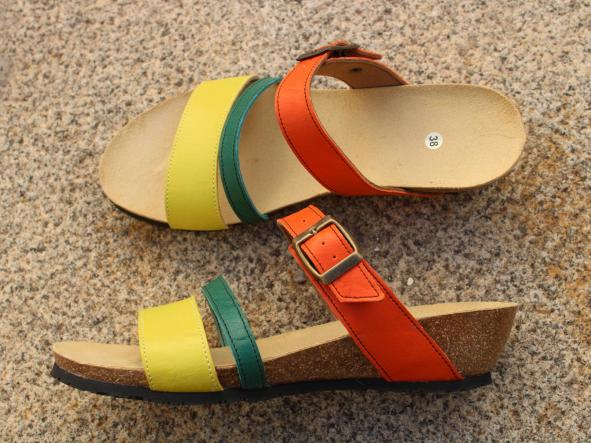 PARÍS NEGRO Y PLATA, sandalias para mujer, sandalias veganas, eco-friendly, sin productos de origen animal, moda vegana, zapatos sostenibles, calzado ético. [1]