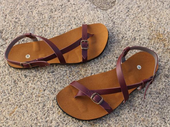 BAREFOOT REBECA, color Burdeos. ( sandalias para mujer y hombre, calzado descalzo, sandalias veganas, eco-friendly, barefoot) [2]