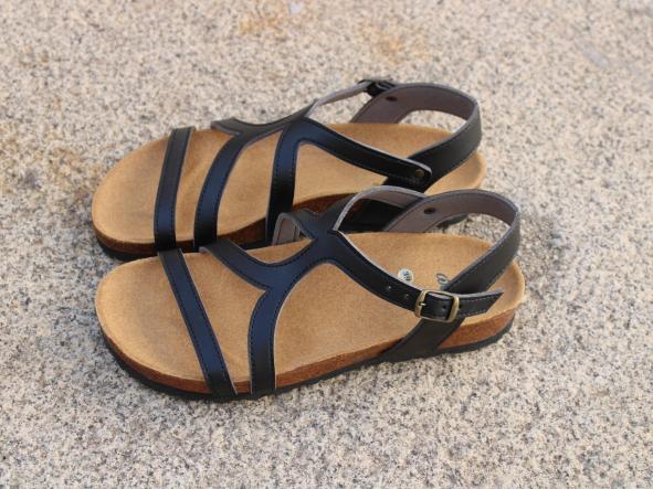 ANTONELA, color NEGRO, sandalias para mujer, sandalias veganas, eco-friendly, sin productos de origen animal, moda vegana, zapatos sostenibles, calzado ético. [2]