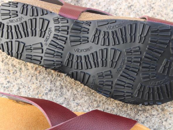 ANATÓMICA, MEXICO color  Burdeos, sandalias para mujer, sandalias veganas, eco-friendly, sin productos de origen animal, moda vegana, zapatos sostenibles, calzado ético. [2]