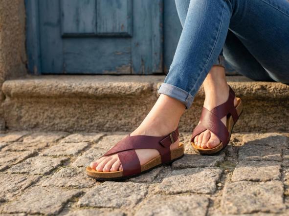 ANATÓMICA, MEXICO color  Burdeos, sandalias para mujer, sandalias veganas, eco-friendly, sin productos de origen animal, moda vegana, zapatos sostenibles, calzado ético. [0]