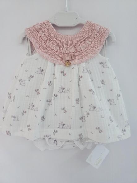 Jesusin niña Conejos de Pangasa