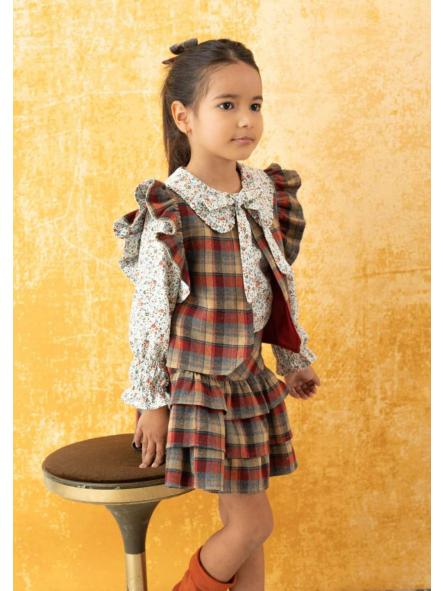 conjunto de niña falda + chaleco+ camisa de Basmarti
