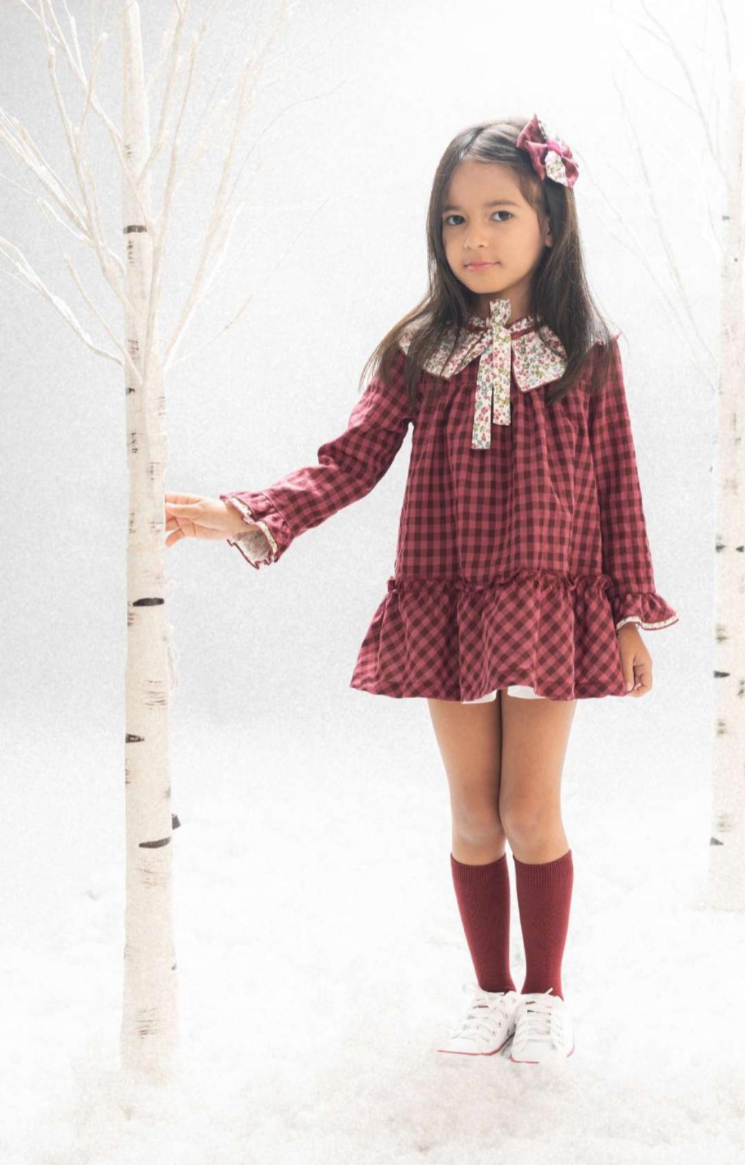 Vestido de niña cuadros Reina Sofia de Basmarti