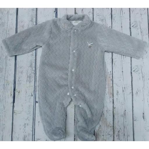 Pijama de bebè gris abierto de Deolinda