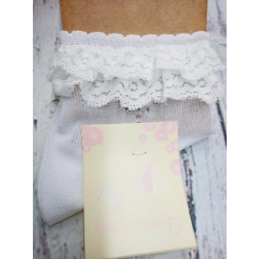 Calcetín de niña de hilo en blanco "volantes"  de Dorian Gray