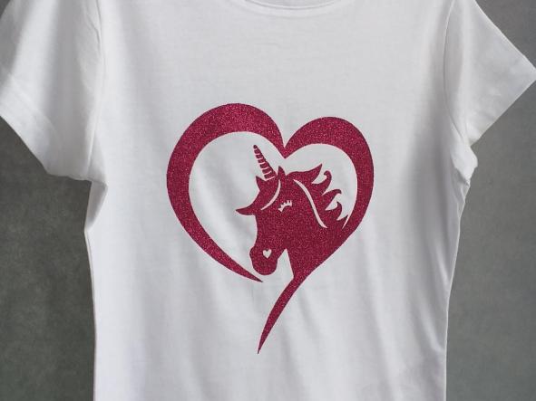 Camiseta blanca unicornio glitter fucsia [2]