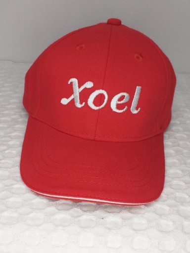 Gorra roja bordada en blanco  [0]