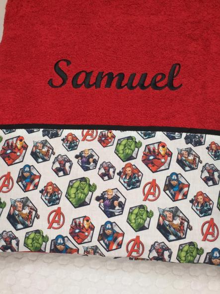 Toalla roja Avengers Samuel  [1]