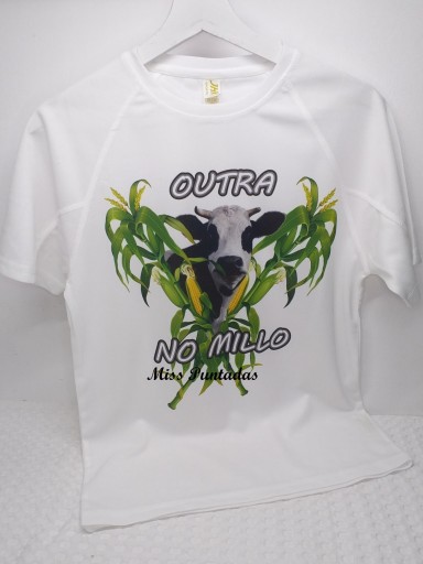 Camiseta Outra vaca no millo [1]
