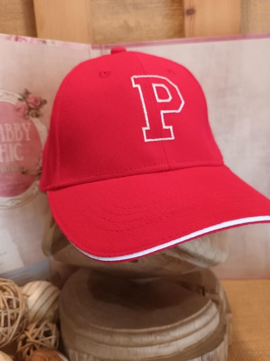 Gorra roja P. [1]