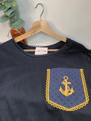 Camiseta Bolsillo y Ancla dorado [3]
