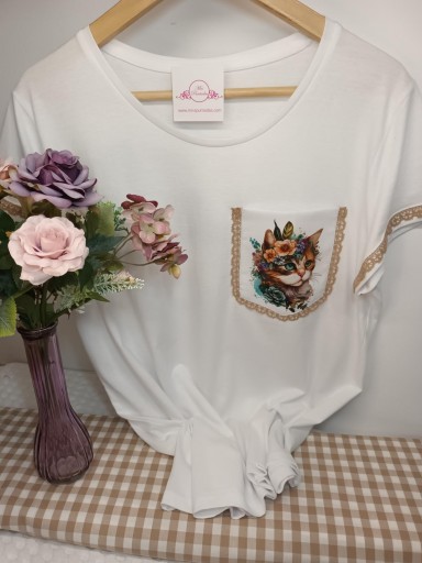 Camiseta bolsillo Gata