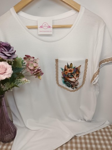Camiseta bolsillo Gata [1]