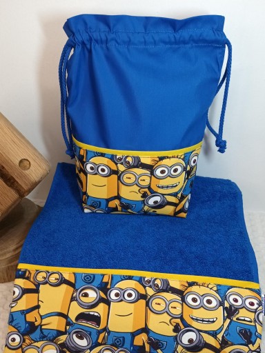 Toalla . bolsa merienda Minions. [2]