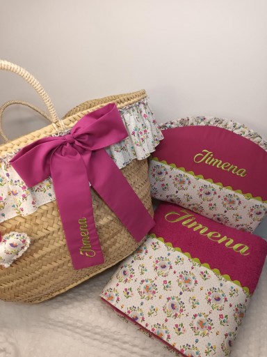 Capazo y Toalla Pajaritos con Topos