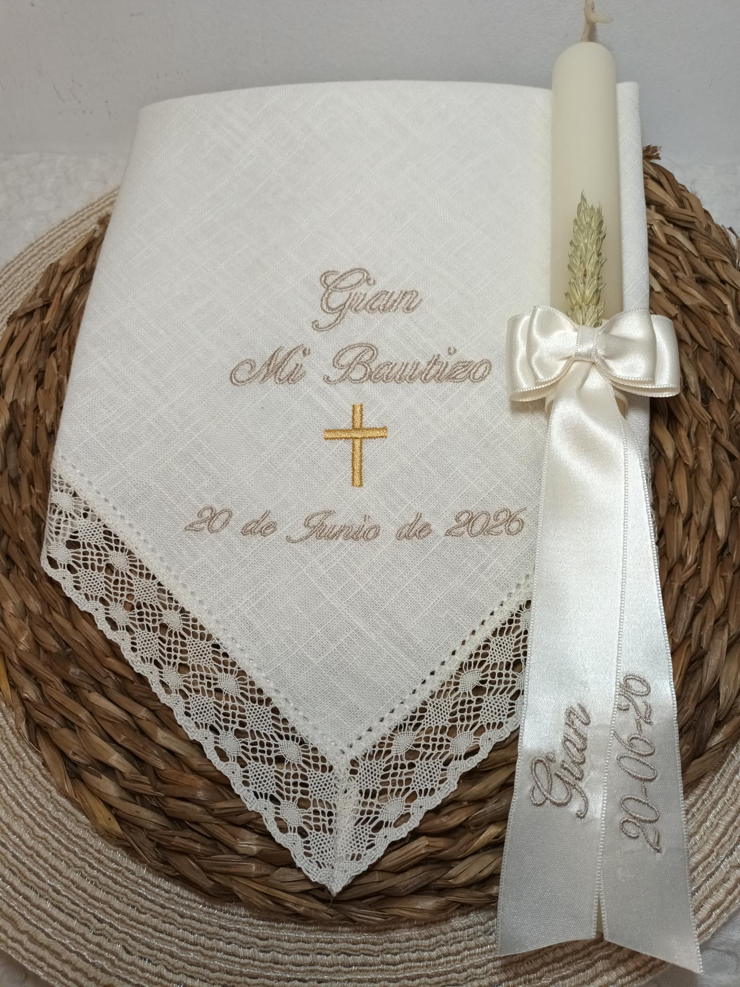 Pañuelo y vela Bautizo Gian.