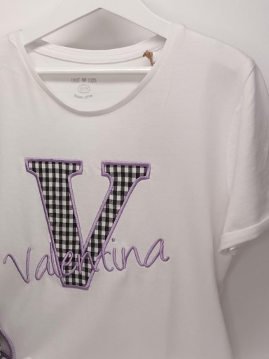 Camiseta Valentina. [2]