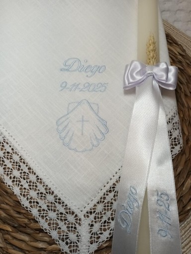 Pañuelo y vela bordado azul