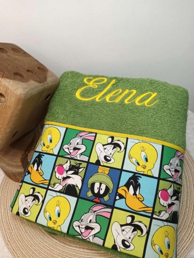 Toalla Looney Tunes.