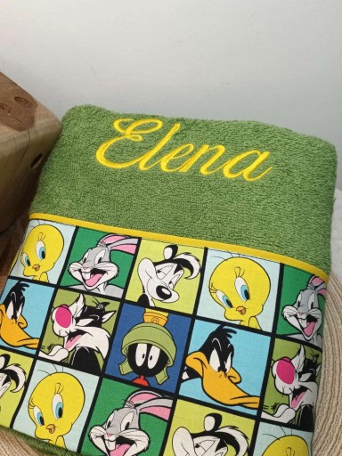 Toalla Looney Tunes. [1]