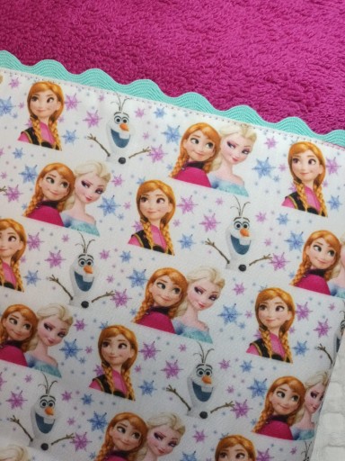 Toalla Frozen. [2]