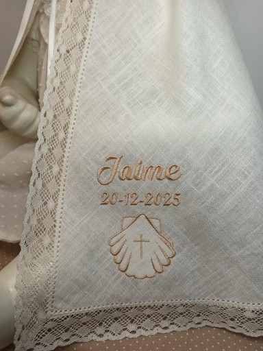 Capa Bautizo Concha y Cruz 818 [2]