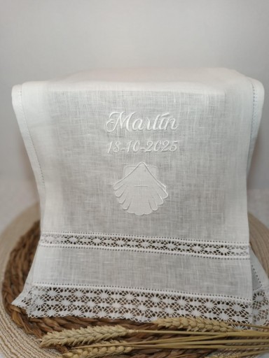 Toalla de Bautizo blanca.