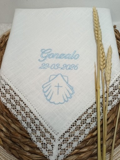 Pañuelo de Bautizo bordado azul [1]