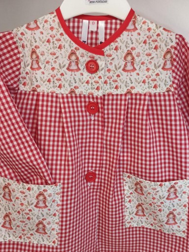 Bata Caperucita. [2]