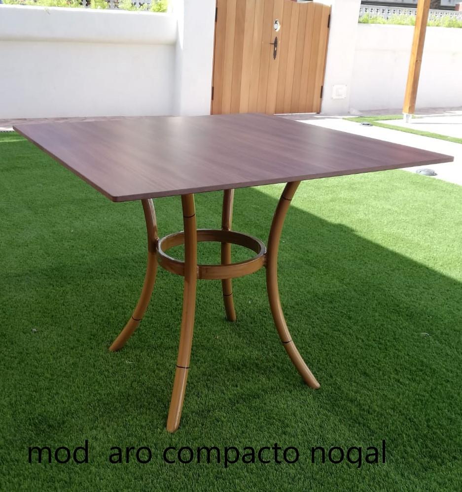 Mesa modelo aro acabado bambú.