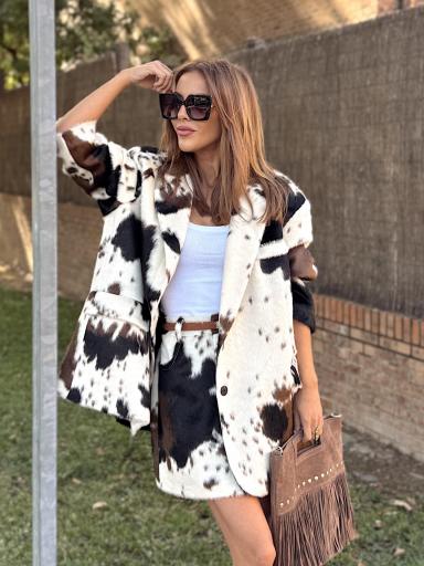 Abrigo Pelito Cow