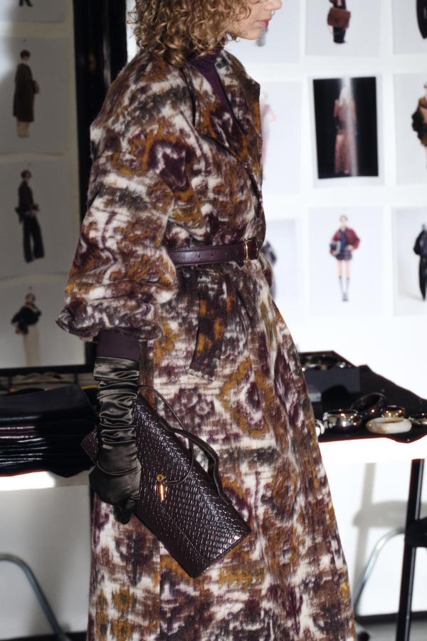 Abrigo Tirineta Estampado Burdeos