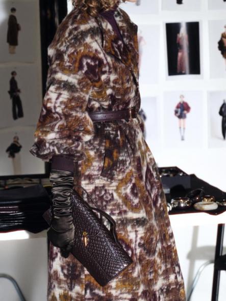 Abrigo Tirineta Estampado Burdeos