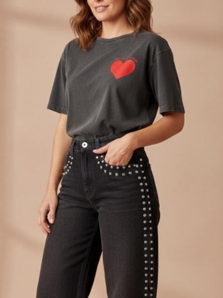 Camiseta Love Gris Oscuro