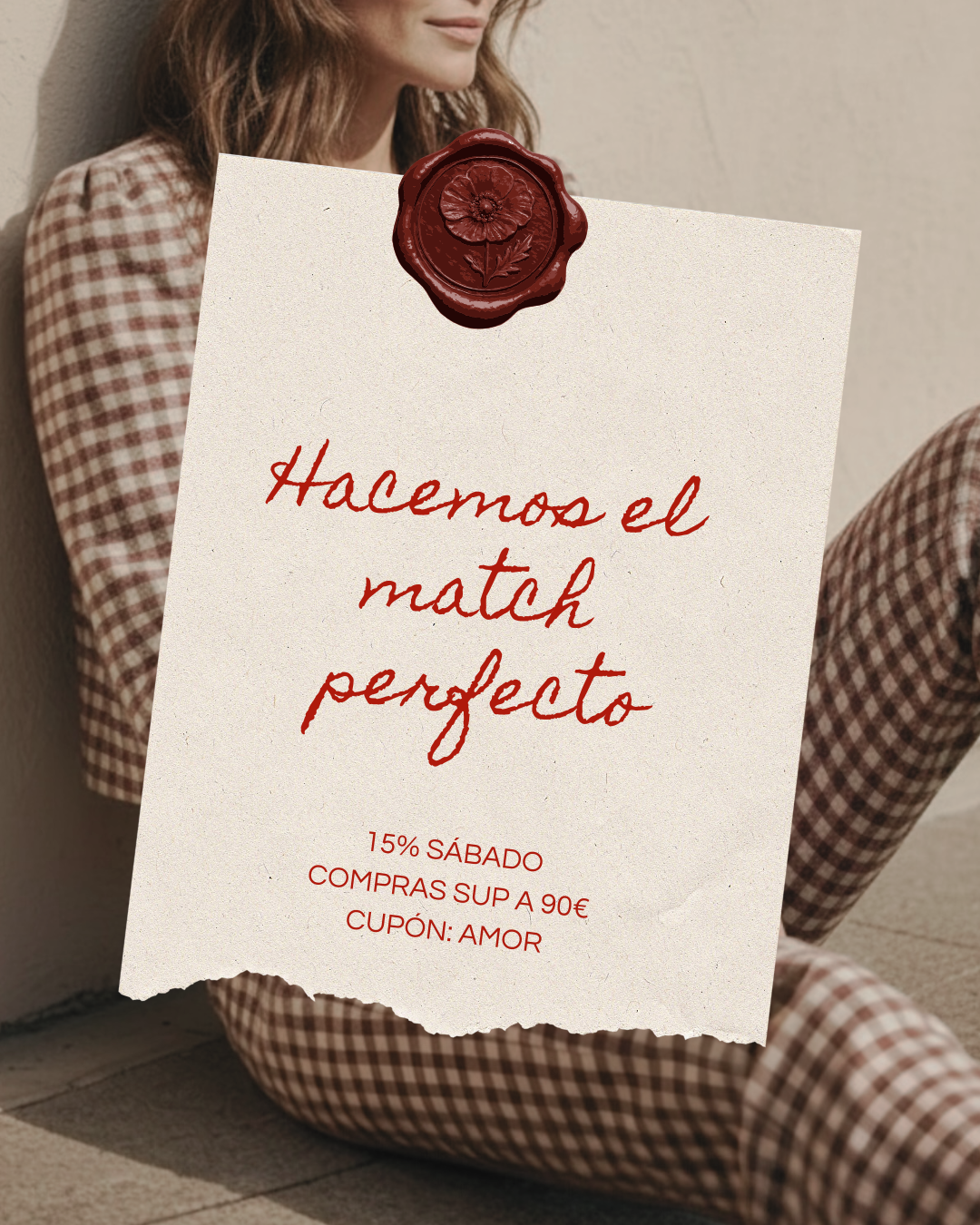 Post de Instagram de San Valentín Collage Granate y Beige - 1.png