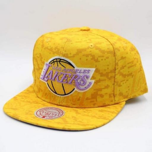 MITCHELL AND NESS Gorra NBA Los Ángeles Lakers Team Digi Camo Yellow [1]