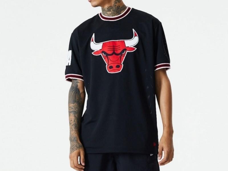 NEW ERA Camiseta Chicago Bulls NBA Oversized Applique Black