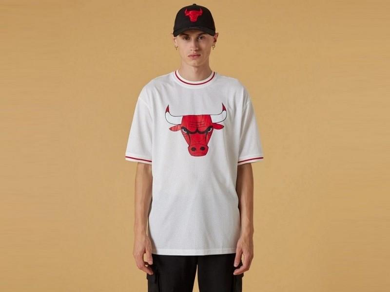 NEW ERA Camiseta NBA Chicago Bulls Mesh Chest Logo Oversize White